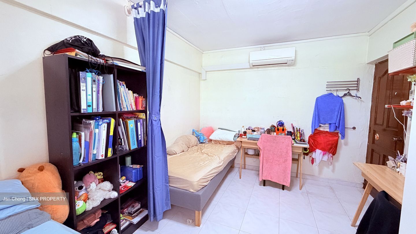 Blk 167 Bukit Batok West Avenue 8 (Bukit Batok), HDB 3 Rooms #614170531